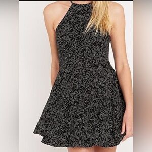 UEC LOVE…ADY Y2K FIT & FLARE BLACK WHITE DOTS SKATER HIGH NECK HALTER DRESS SZ M